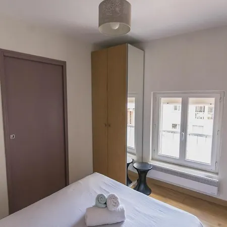 La Marquise Astorg - Joli Petit Quartier Saint Georges Appartement